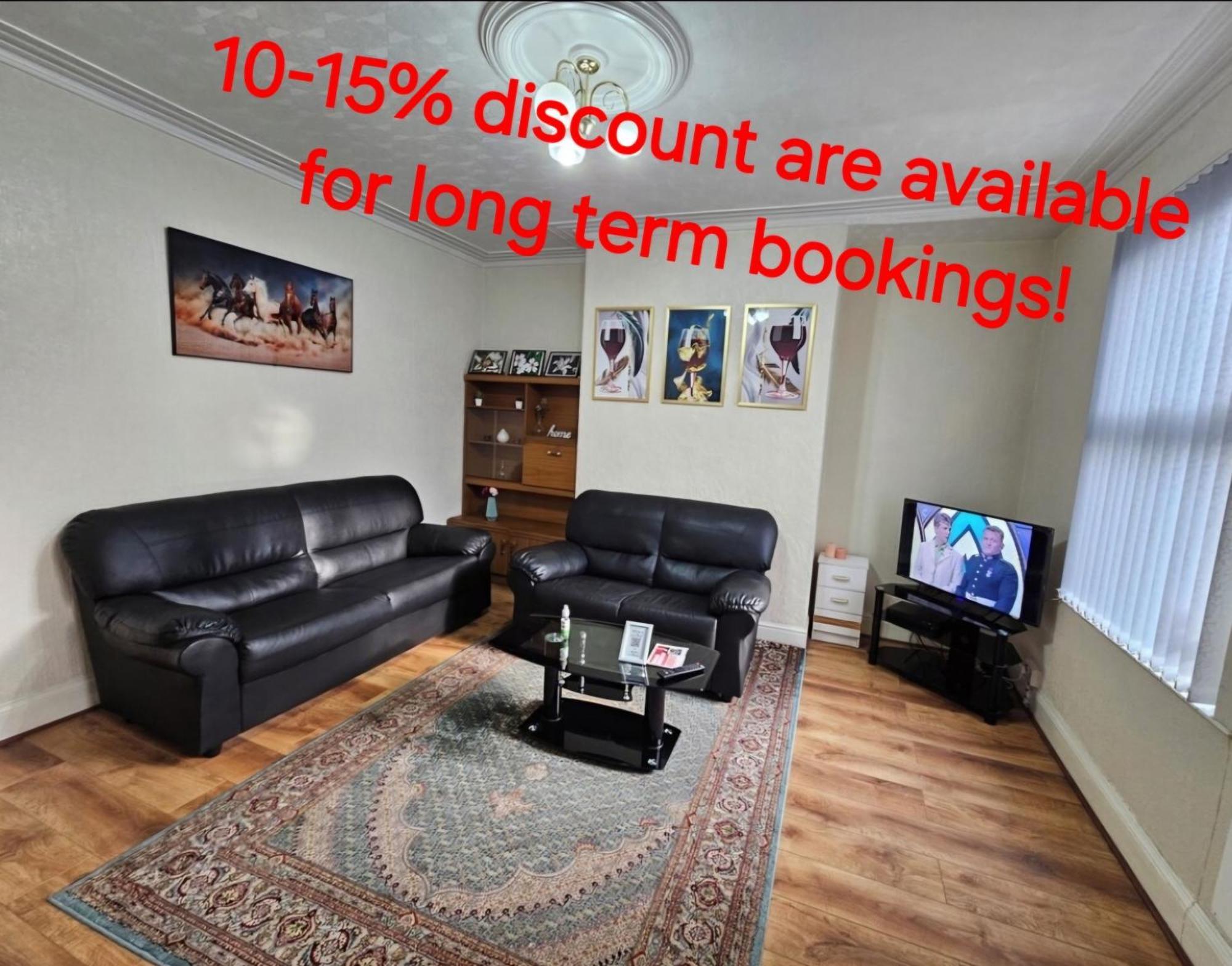 Spacious Two Bedroom House, Parking And Wifi Leeds  Extérieur photo